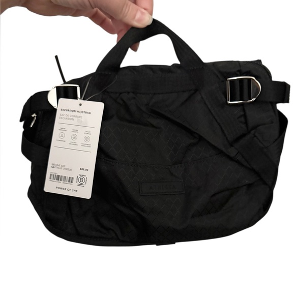 Athleta Excursions Large Belt Bag in Black - Picture 6 of 11